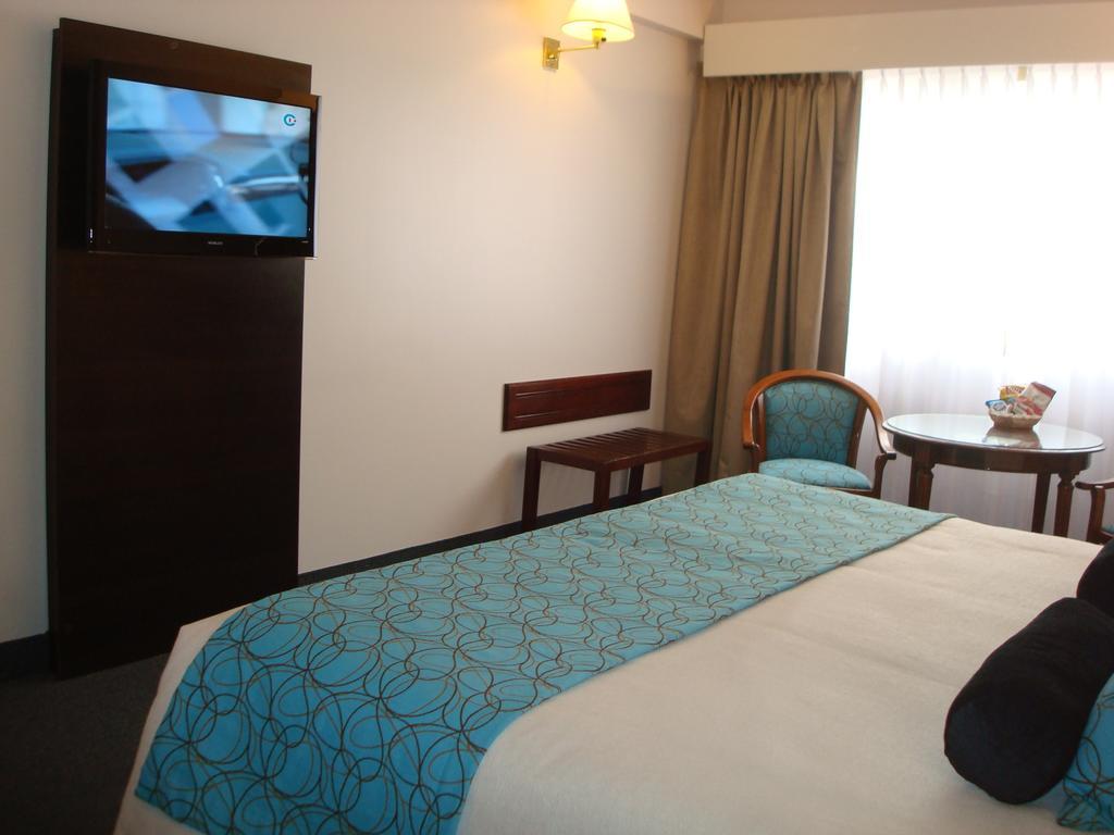 Centuria Hotel Buenos Aires Bagian luar foto