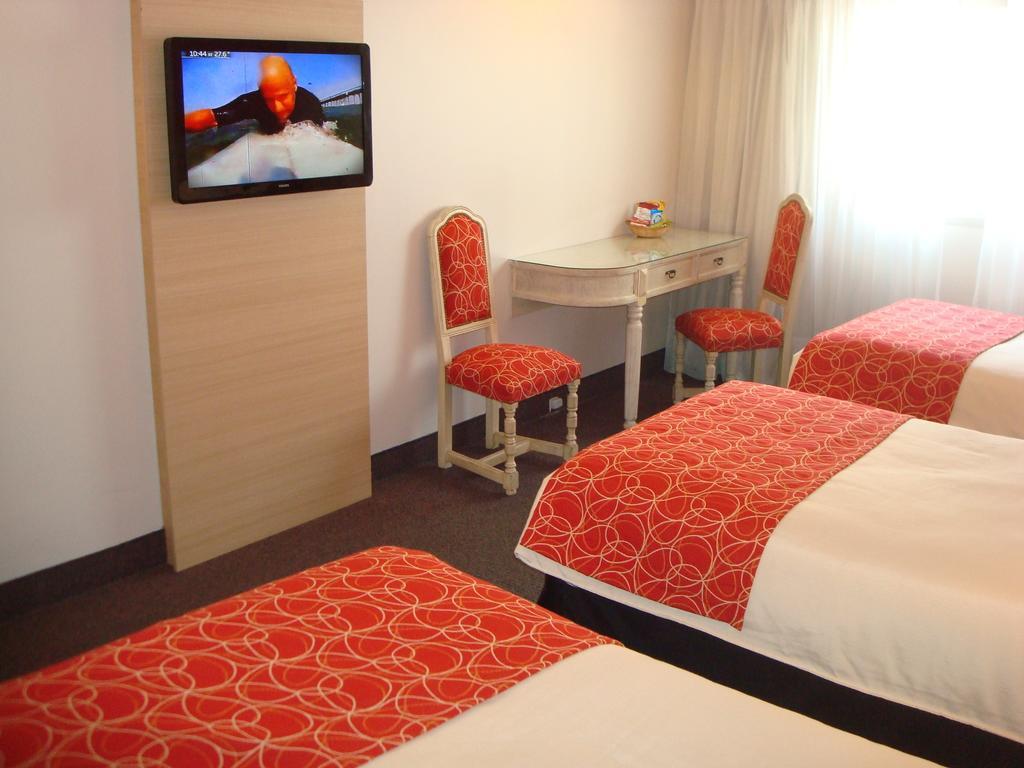 Centuria Hotel Buenos Aires Bagian luar foto