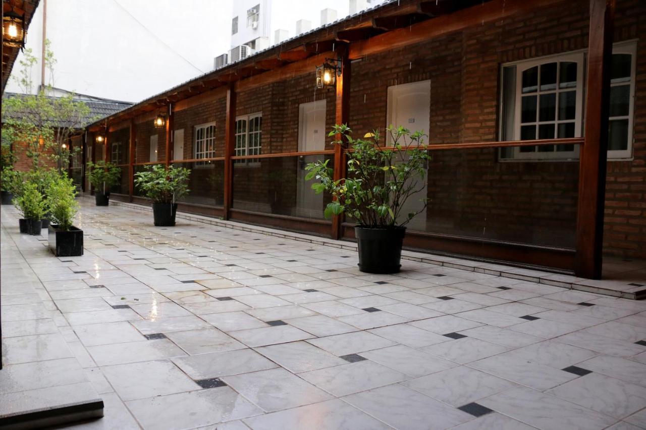 Centuria Hotel Buenos Aires Bagian luar foto